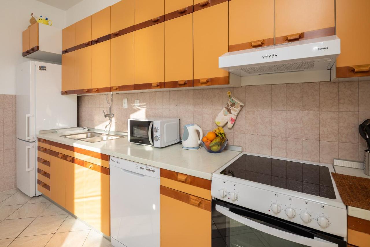 Deja Blue Apartment 耶塞尼采 外观 照片
