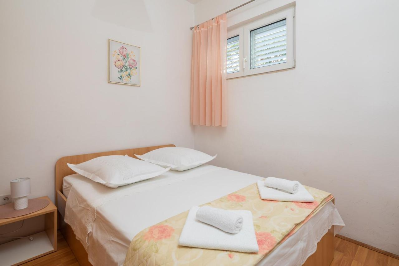 Deja Blue Apartment 耶塞尼采 外观 照片