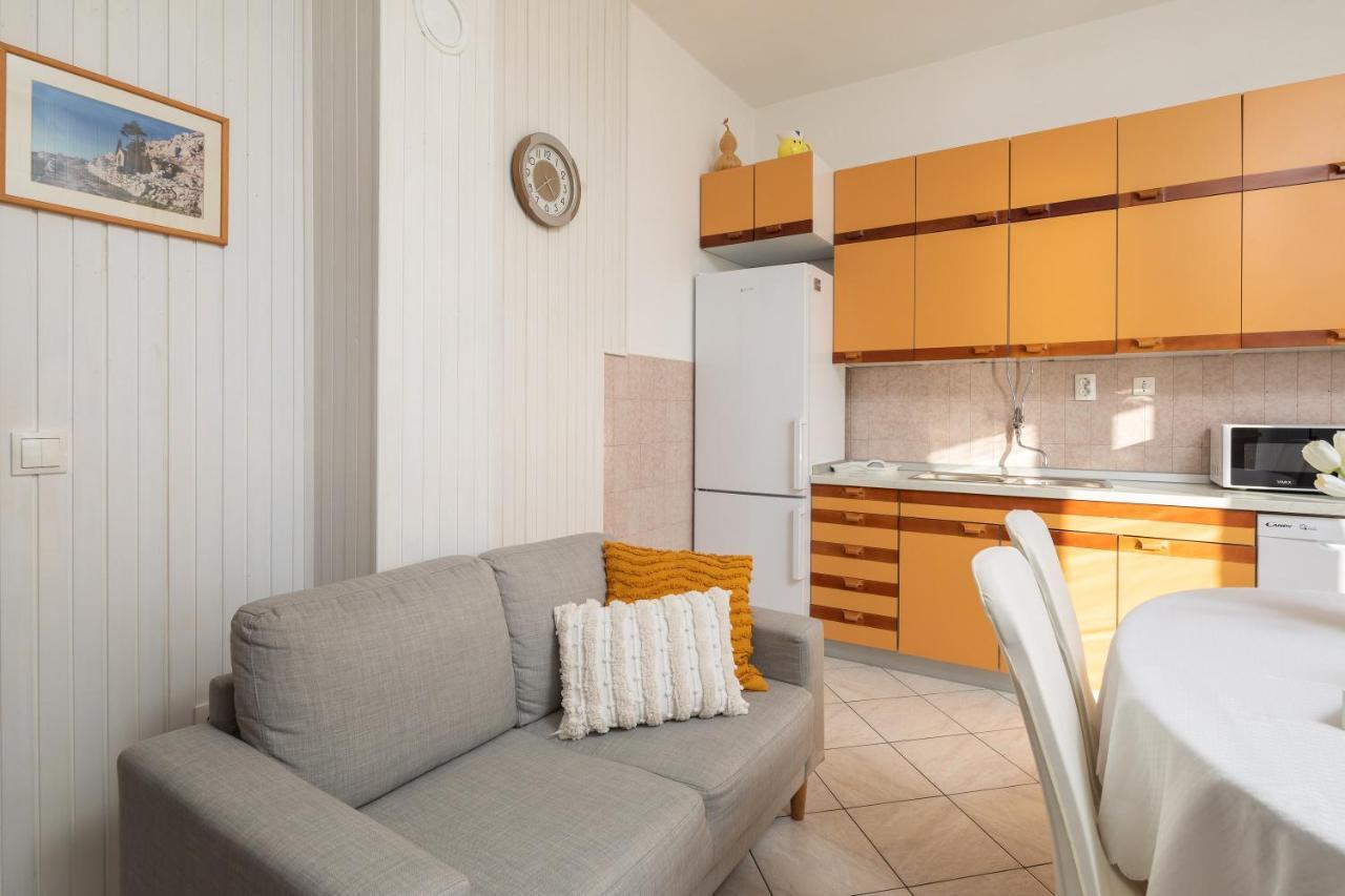 Deja Blue Apartment 耶塞尼采 外观 照片